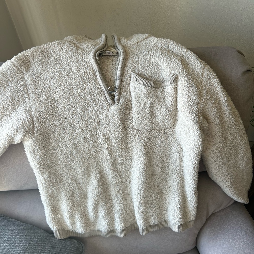 Women’s sweater bundle